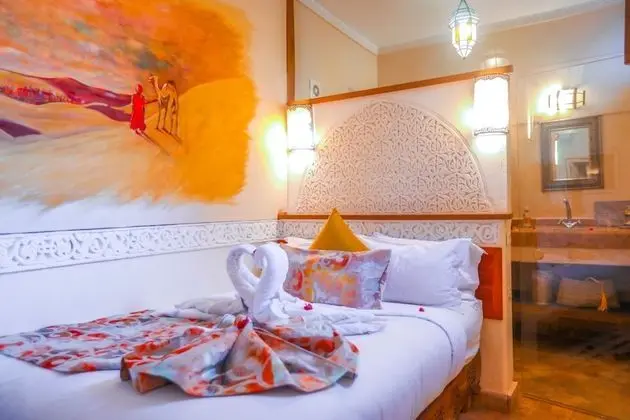 Standard Tek Büyük Yataklı Oda, 1 Çift Kişilik Yatak, Sigara İçilmez, Avlu Manzaralı (Badis)