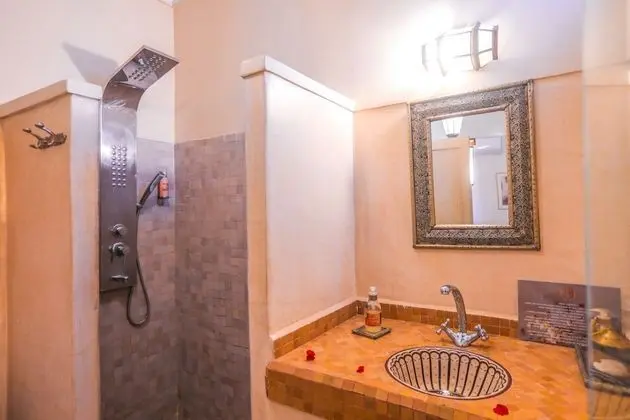 Standard Tek Büyük Yataklı Oda, 1 Çift Kişilik Yatak, Sigara İçilmez, Avlu Manzaralı (Badis)