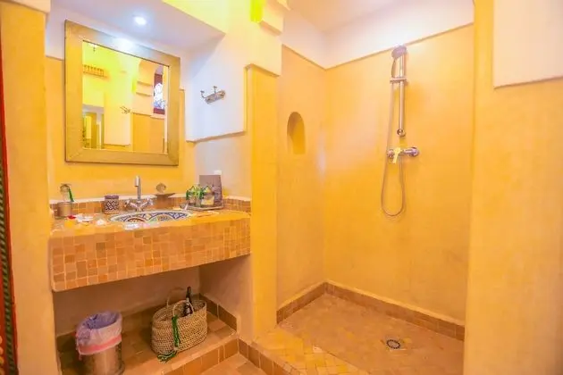 Standard Tek Büyük Yataklı Oda, 1 Çift Kişilik Yatak, Sigara İçilmez, Avlu Manzaralı (Badis)