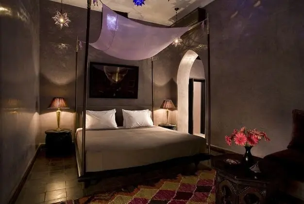 Tek Büyük veya İki Ayrı Yataklı Oda (Star)