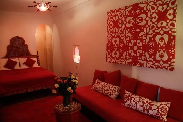Comfort Tek Büyük Yataklı Oda (Coquelicot)
