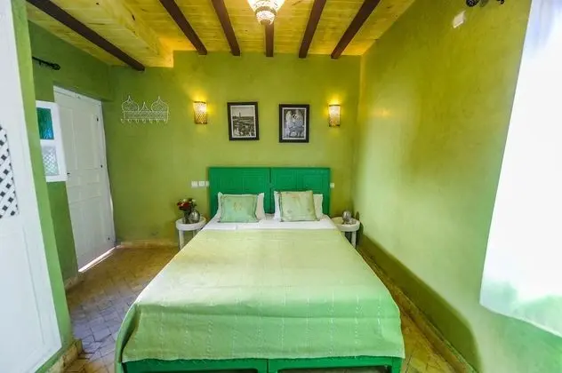 Comfort Tek Büyük Yataklı Oda (Aycha Dancer)