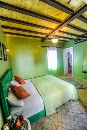 Comfort Tek Büyük Yataklı Oda (Aycha Dancer)