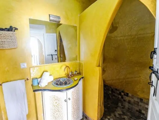 Comfort Tek Büyük Yataklı Oda (Ba Salam)