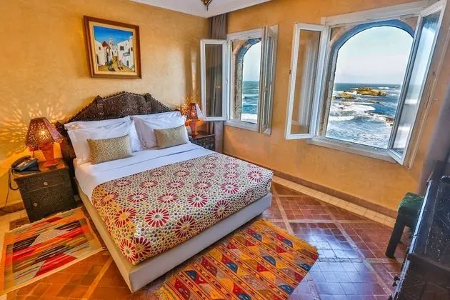 Tek Büyük Yataklı Oda, Deniz Manzaralı