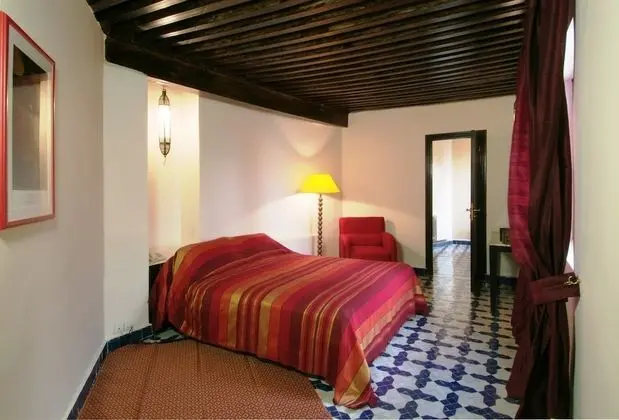 Superior Tek Büyük Yataklı Oda (Santo Domingo)