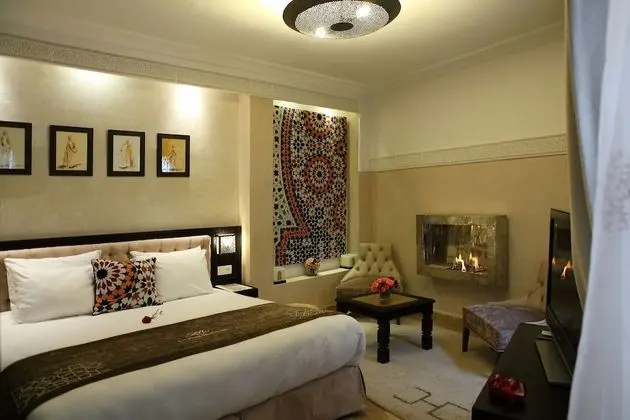 Deluxe Tek Büyük veya İki Ayrı Yataklı Oda, Sıcak Su Küveti