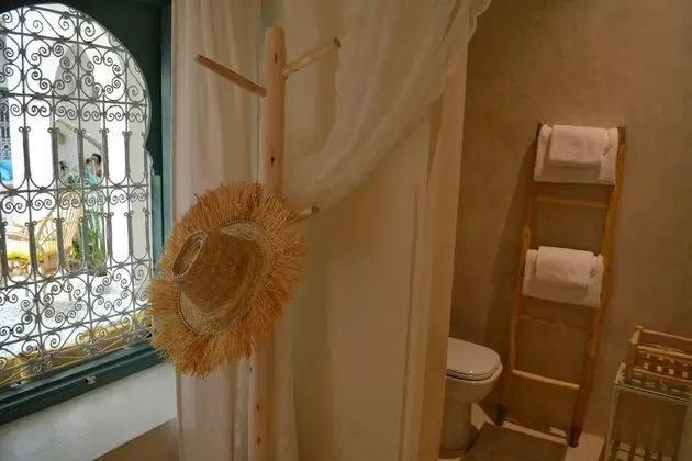 Standard Oda, 1 Büyük (Queen) Boy Yatak