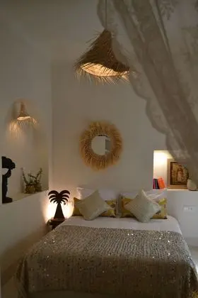 Standard Oda, 1 Büyük (Queen) Boy Yatak