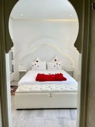 Tek Büyük Yataklı Oda