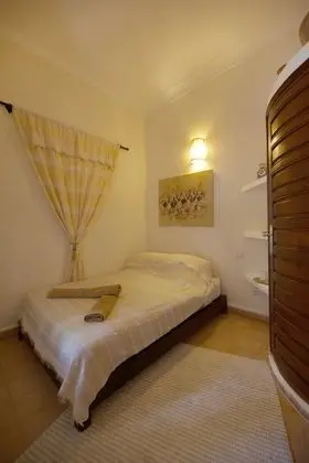 Tek Büyük Yataklı Oda