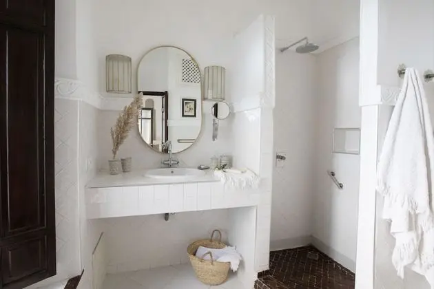 Deluxe Tek Büyük Yataklı Oda (Falak Côté BELDI)