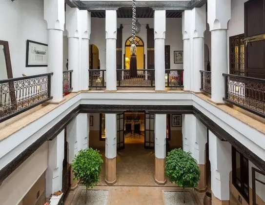 Superior Tek Büyük Yataklı Oda (Malak Côté BELDI)