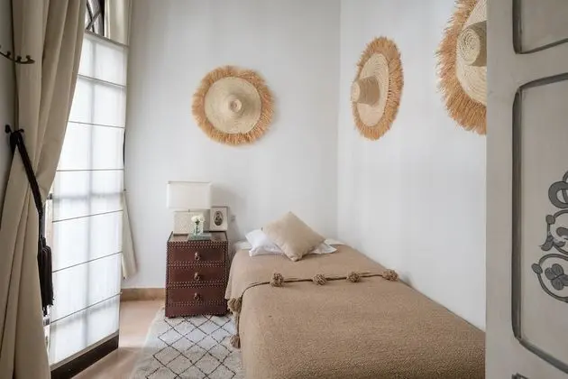 Tek Kişilik Oda (Badia Côté BELDI)