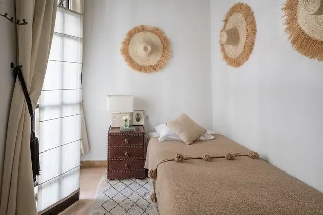 Tek Kişilik Oda (Badia Côté BELDI)