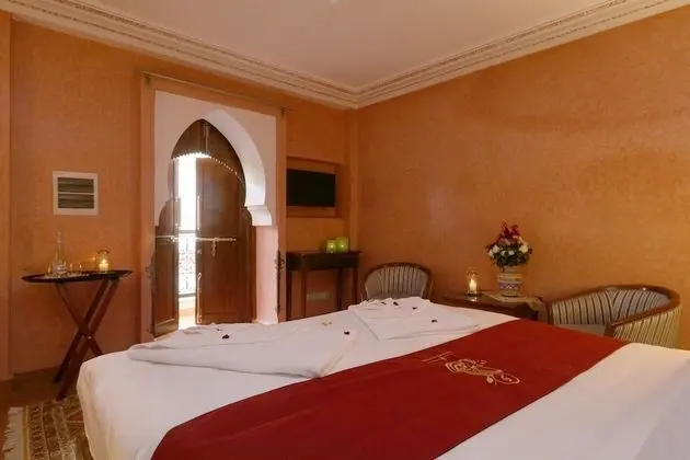 Comfort Tek Büyük Yataklı Oda (OPALE DE FEU)