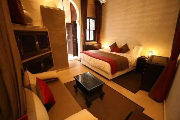 Junior Süit (Alnaïr)