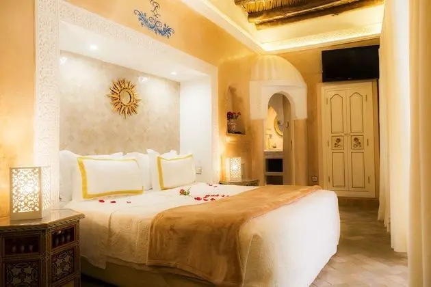 Standard Tek Büyük Yataklı Oda