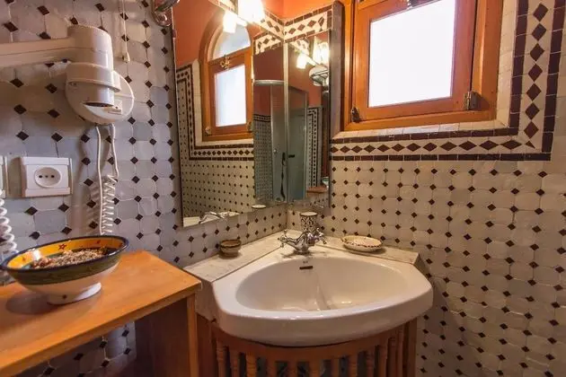 Classic Tek Büyük Yataklı Oda