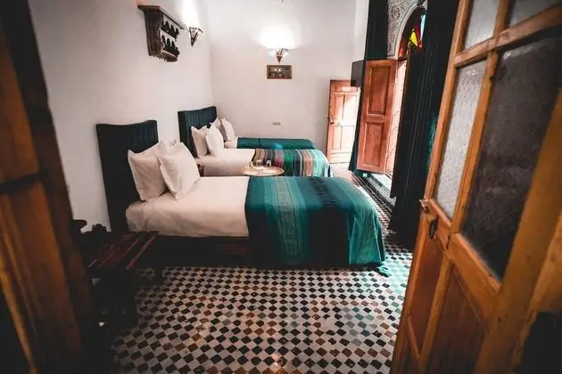 Üç Kişilik Oda, 3 Tek Kişilik Yatak