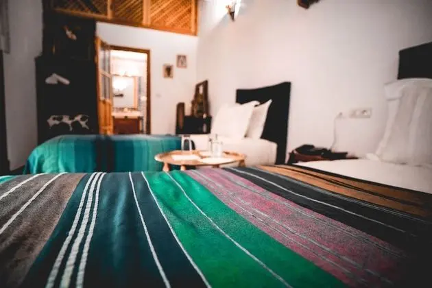 Üç Kişilik Oda, 3 Tek Kişilik Yatak