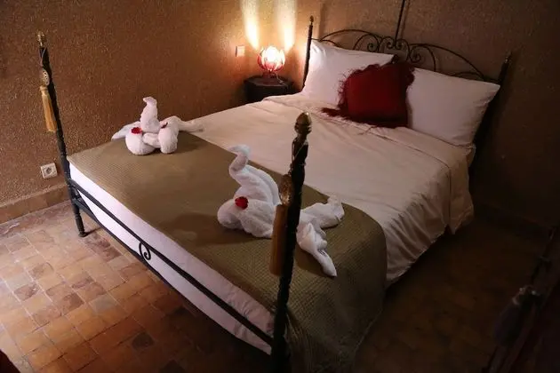 Classic Tek Büyük Yataklı Oda, 1 Çift Kişilik Yatak, Havuz Manzaralı