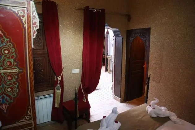 Classic Tek Büyük Yataklı Oda, 1 Çift Kişilik Yatak, Havuz Manzaralı