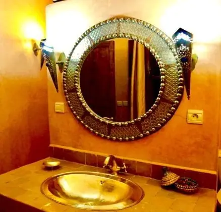 Classic Tek Büyük Yataklı Oda, 1 Çift Kişilik Yatak, Havuz Manzaralı