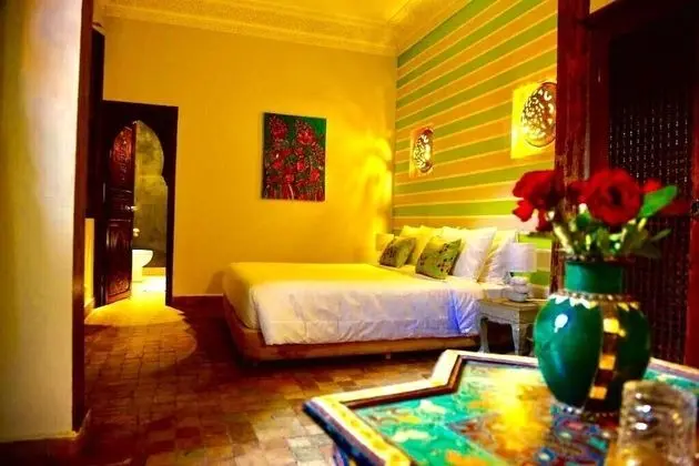 Junior Süit, Sigara İçilmez, Avlu Manzaralı