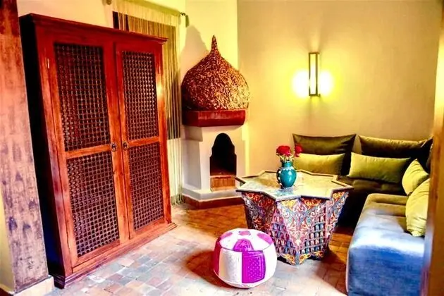 Junior Süit, Sigara İçilmez, Avlu Manzaralı