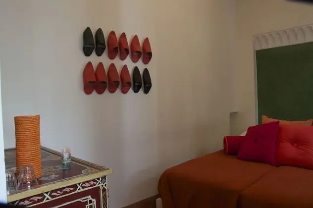 Tek Büyük veya İki Ayrı Yataklı Oda (Zitouni)