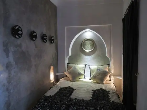 Tek Büyük Yataklı Oda (+ extra bed (Limouni))