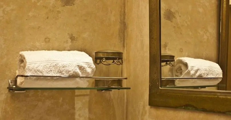 Tek Büyük Yataklı Oda (+ extra bed (Limouni))