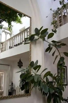 Tek Büyük Yataklı Oda (+ extra bed (Limouni))