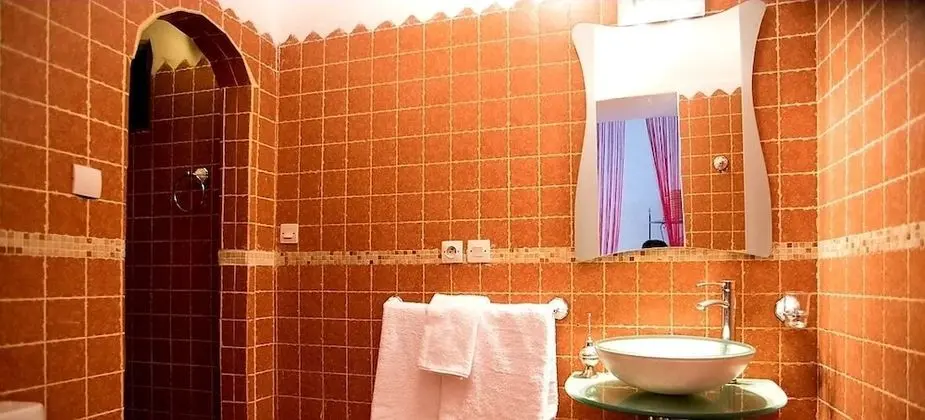 Standard Tek Büyük veya İki Ayrı Yataklı Oda
