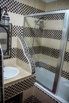 Standard Tek Büyük Yataklı Oda, 1 Çift Kişilik Yatak, Avlu Manzaralı (Oasis)