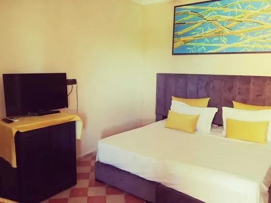 Tek Büyük Yataklı Oda