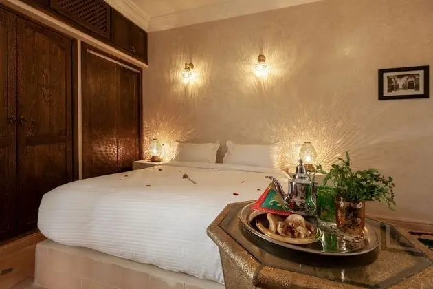 Luxury Tek Büyük Yataklı Oda