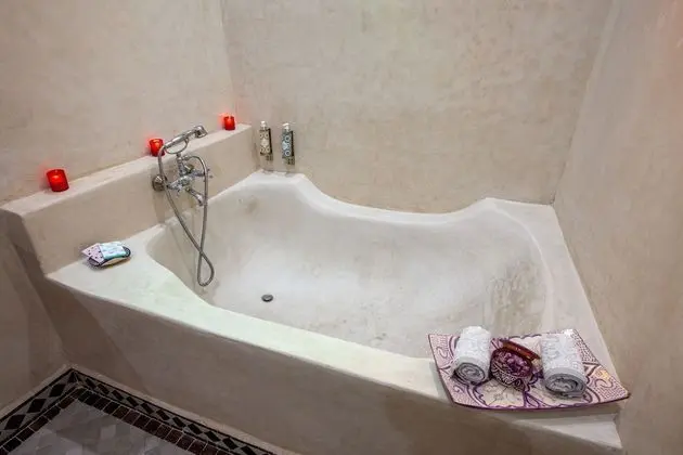 Luxury Tek Büyük Yataklı Oda