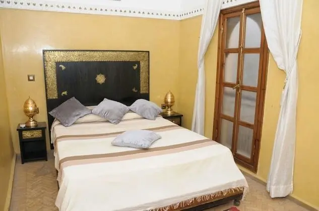 Tek Büyük Yataklı Oda (Amina)