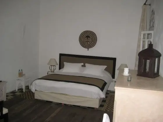 Traditional Tek Büyük Yataklı Oda