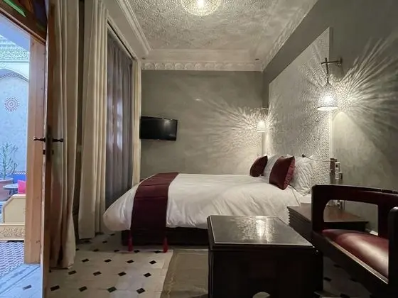 Tek Büyük Yataklı Oda, Havuz Manzaralı (Siroua)