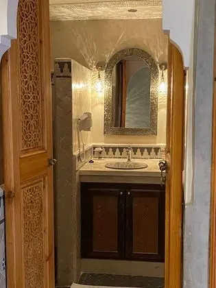 Tek Büyük Yataklı Oda, Havuz Manzaralı (Siroua)