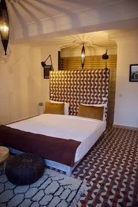 Junior Tek Büyük Yataklı Oda