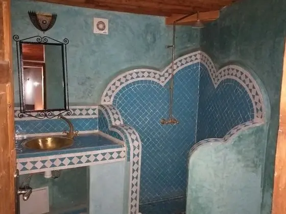 Tek Büyük Yataklı Oda (2 - Chefchaouen)