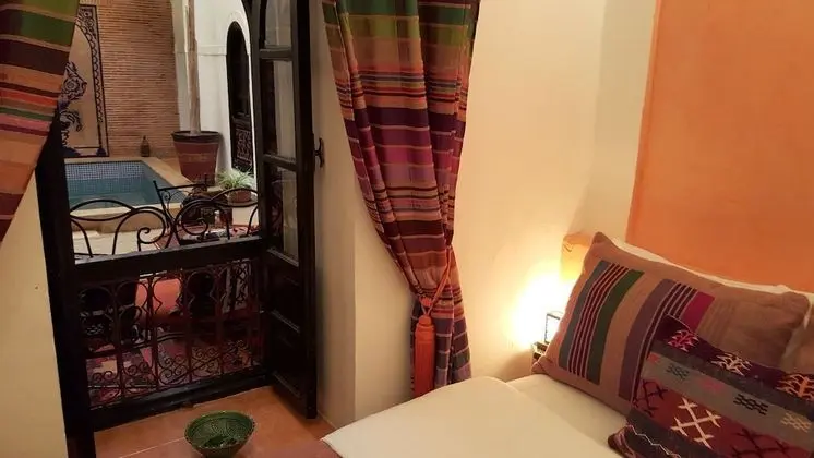 Comfort Tek Büyük Yataklı Oda, 1 Yatak Odası, Özel Banyo, Havuz Manzaralı