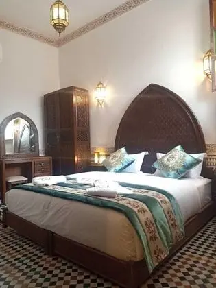 Deluxe Tek Büyük Yataklı Oda (Dunya)