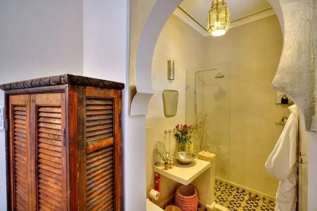 Traditional Tek Büyük veya İki Ayrı Yataklı Oda