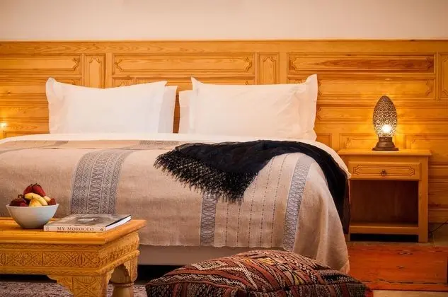 Süit, 1 En Büyük (King) Boy Yatak, Şömine, Bahçe Manzaralı