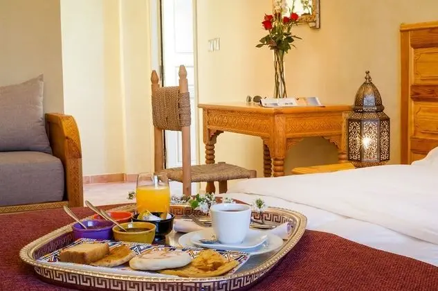 Superior Tek Büyük Yataklı Oda, 1 Büyük (Queen) Boy Yatak, Bahçe Manzaralı, Bahçeli